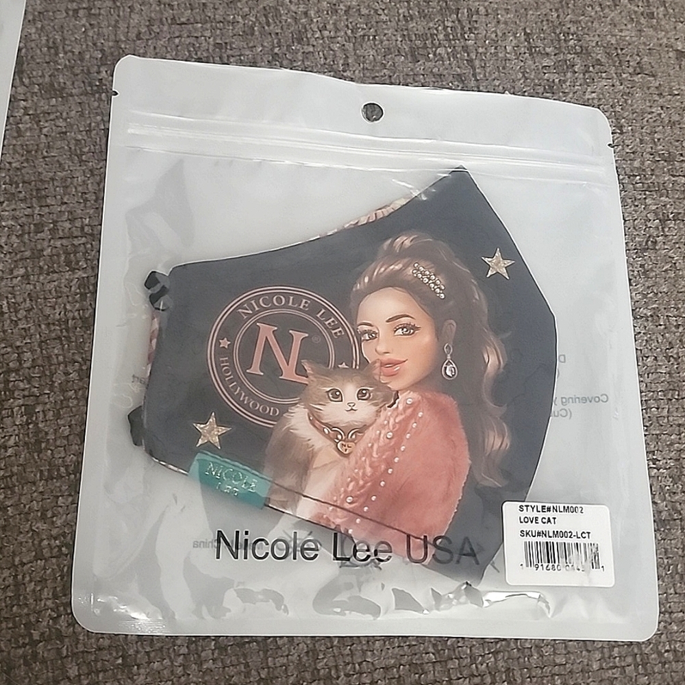 Nicole Lee Face Mask Love Cat New in Package
